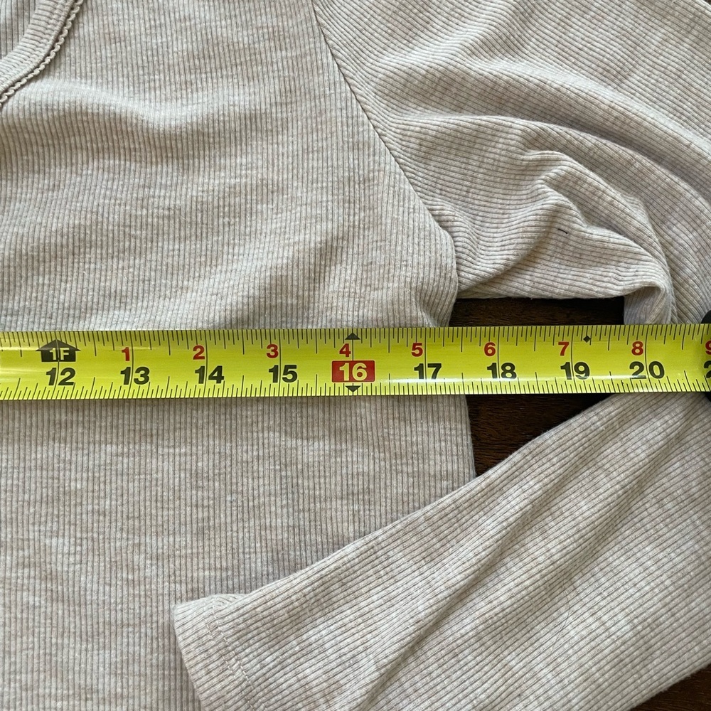 American Eagle Henley V-neck Long Sleeve T Shirt Women’s XL Oatmeal Snaps - Picture 8 of 8